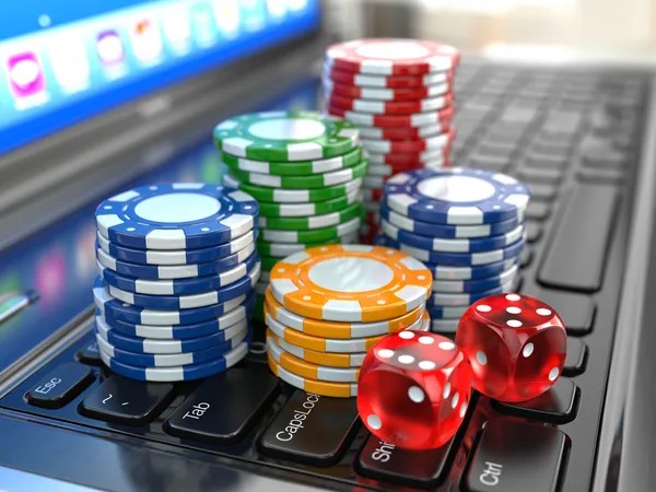 opung4d slot games and live-dealer tables interface